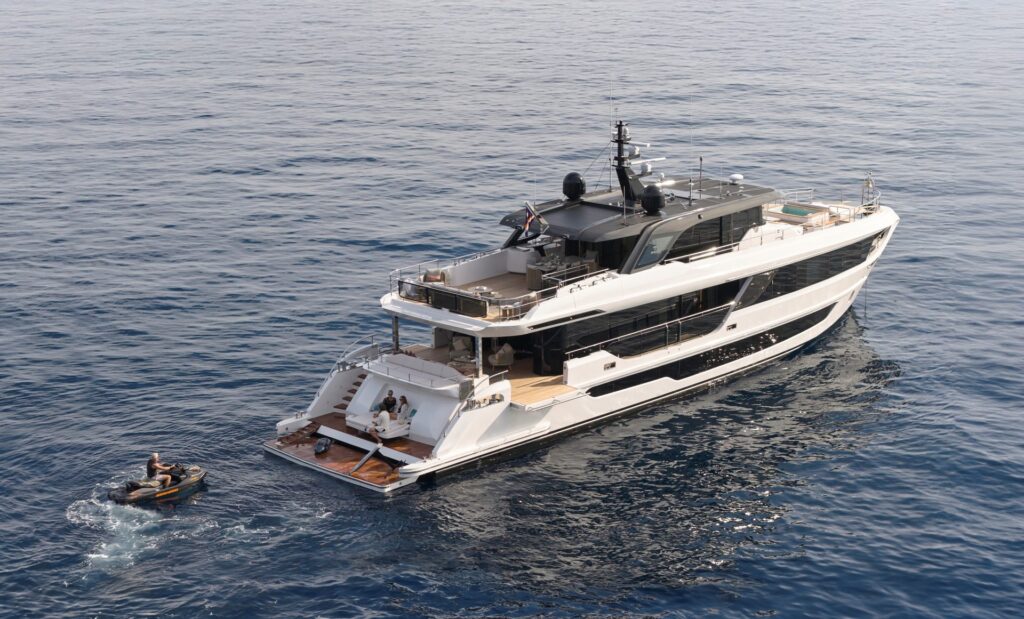 Majesty 100 yacht terrace