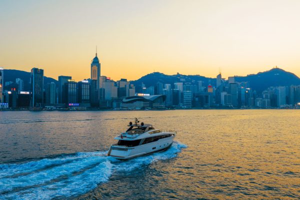 sanlorenzo-hong-kong-harbour-2
